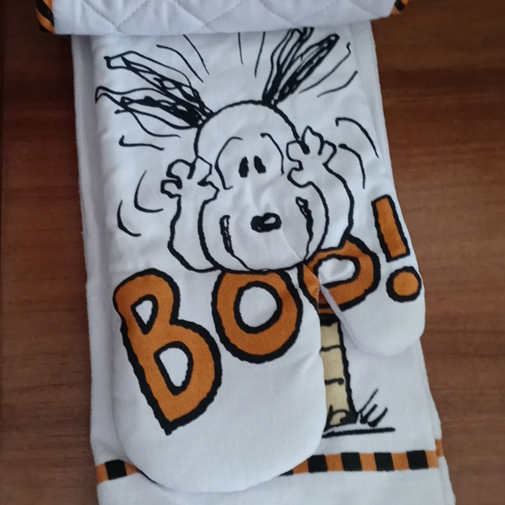 Snoopy Halloween kitchen set